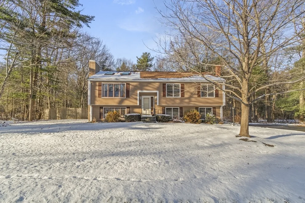 Unit for sale at 144 Helen Dr, Abington, MA 02351