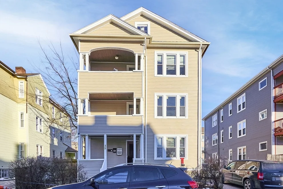 Unit for sale at 35 Arthur St, Worcester, MA 01604