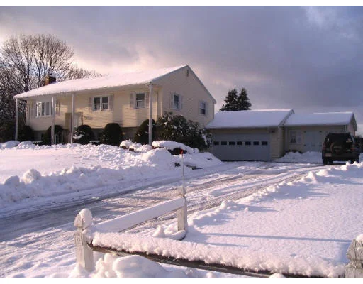 Unit for sale at 8 Berry Street, Billerica, MA 01821