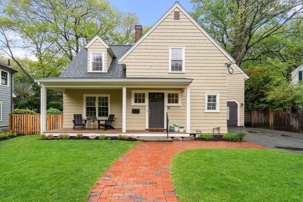 Unit for sale at 33 Manchester Rd, Newton, MA 02461