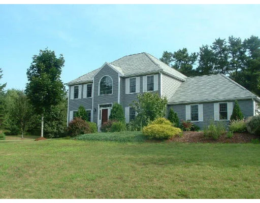Unit for sale at 27 King Philip Path, Mendon, MA 01756