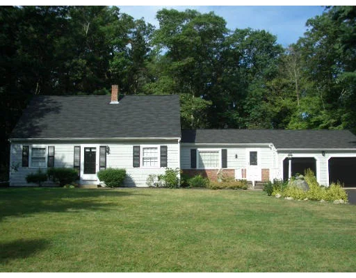 Unit for sale at 34 Deerhill Ln, Marshfield, MA 02050