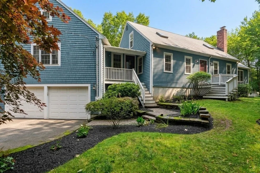 Unit for sale at 975 Hanover St, Hanover, MA 02339