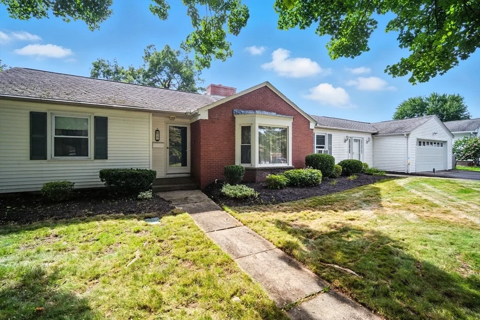 Unit for sale at 27 Welland Road, Springfield, MA 01151