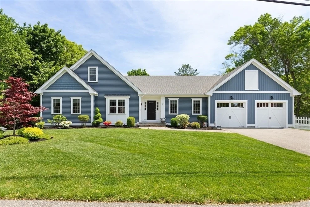 Unit for sale at 27 Samoset Rd, Woburn, MA 01801
