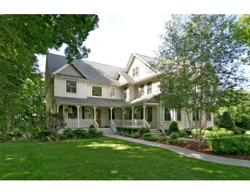 Unit for sale at 902 Watertown St, Newton, MA 02465