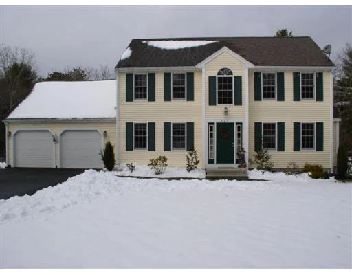 Unit for sale at 221 Little Sandy Pond Rd, Plymouth, MA 02360