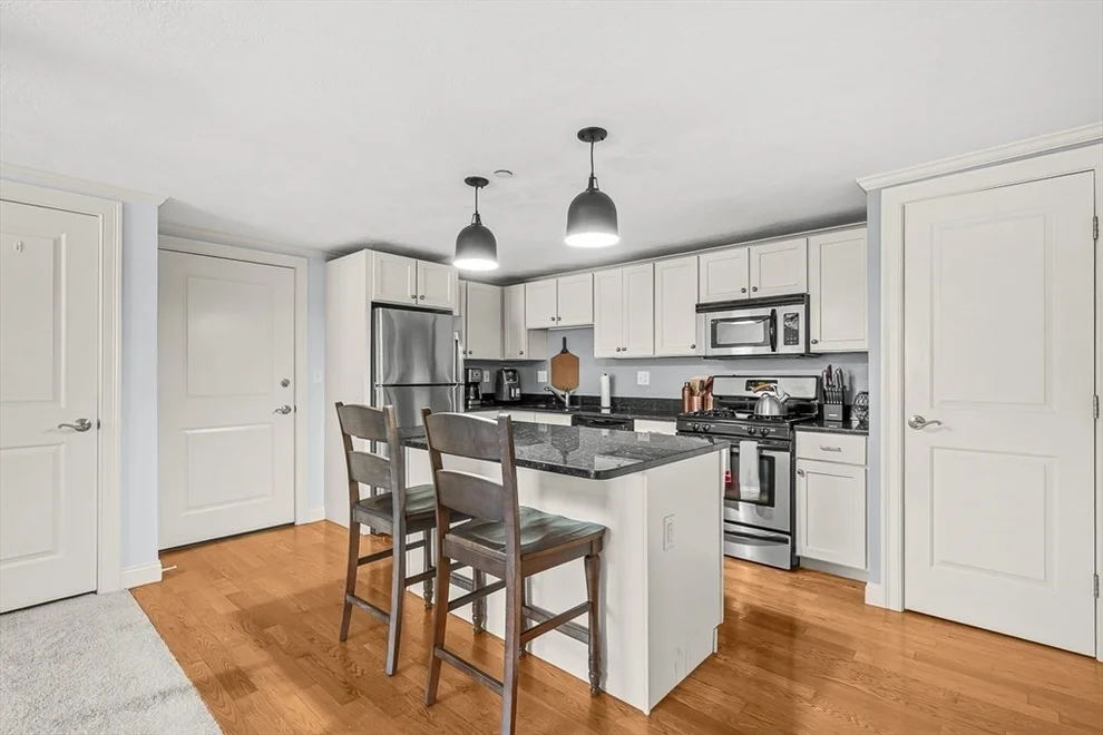 Unit for sale at 31 Elliott St, Beverly, MA 01915