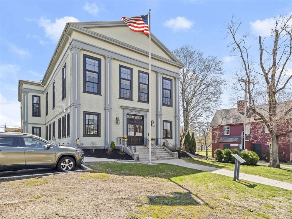 Unit for sale at 30 S. Main St, Ipswich, MA 01938