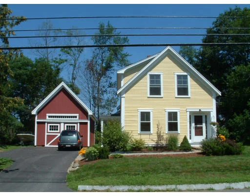 Unit for sale at 178 North St, Georgetown, MA 01833