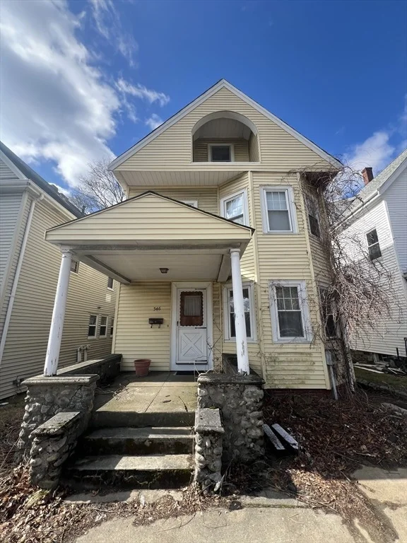 Unit for sale at 546 Trapelo Rd, Belmont, MA 02478