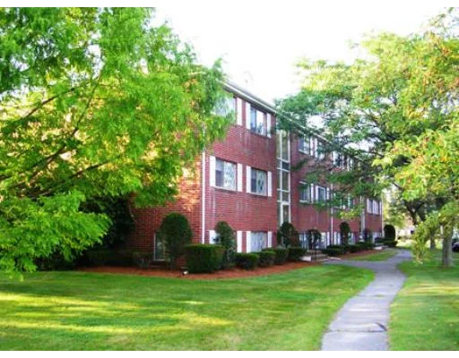 Unit for sale at 25 Fernview Ave, North Andover, MA 01845