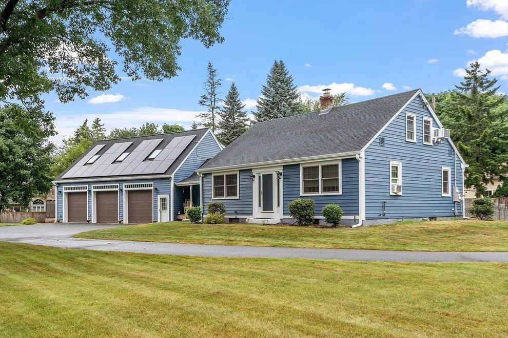 Unit for sale at 22 Svenson Rd, Shrewsbury, MA 01545