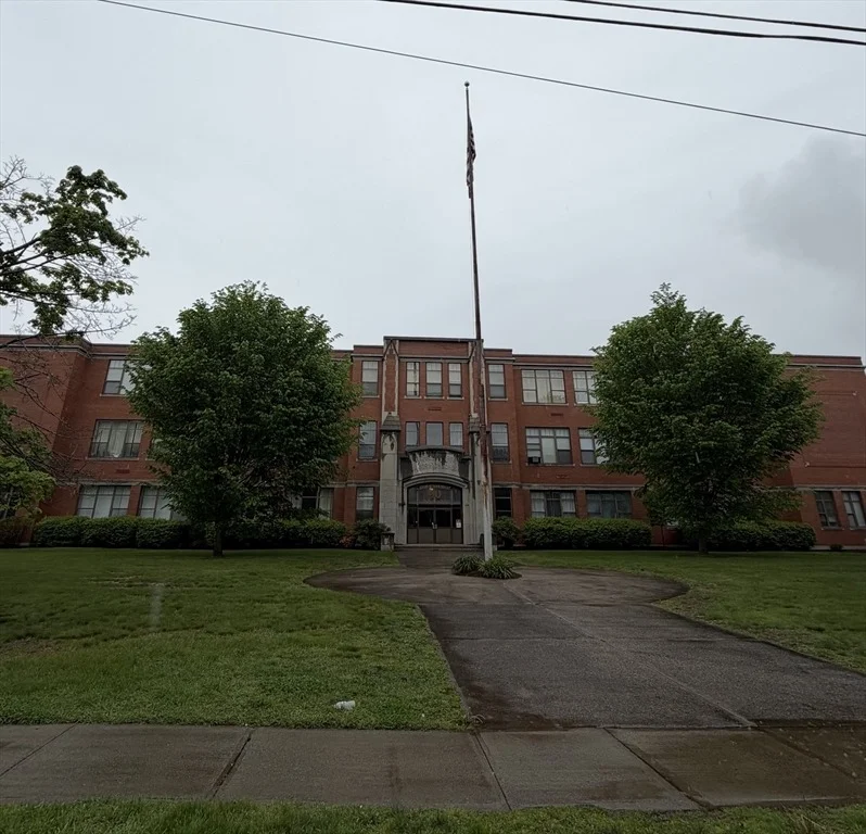 Unit for sale at 90 Mckinstry Ave, Chicopee, MA 01013
