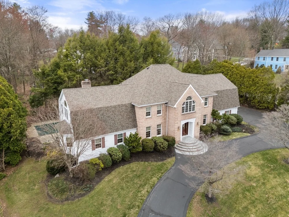 Unit for sale at 2 Northland Rd, Shrewsbury, MA 01545