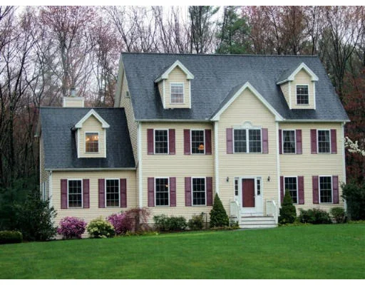 Unit for sale at 5-A Fenway Street, Wilmington, MA 01887