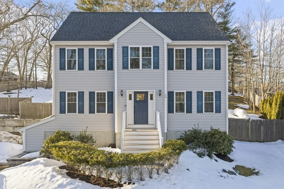 Unit for sale at 29 Arnold Road, Weymouth, MA 02191
