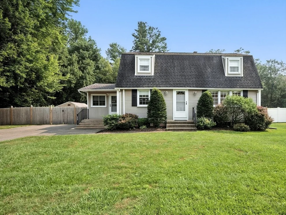 Unit for sale at 138 Sackett Rd, Westfield, MA 01085