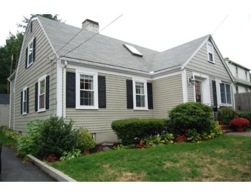 Unit for sale at 22 Highfield Cir, Milton, MA 02186