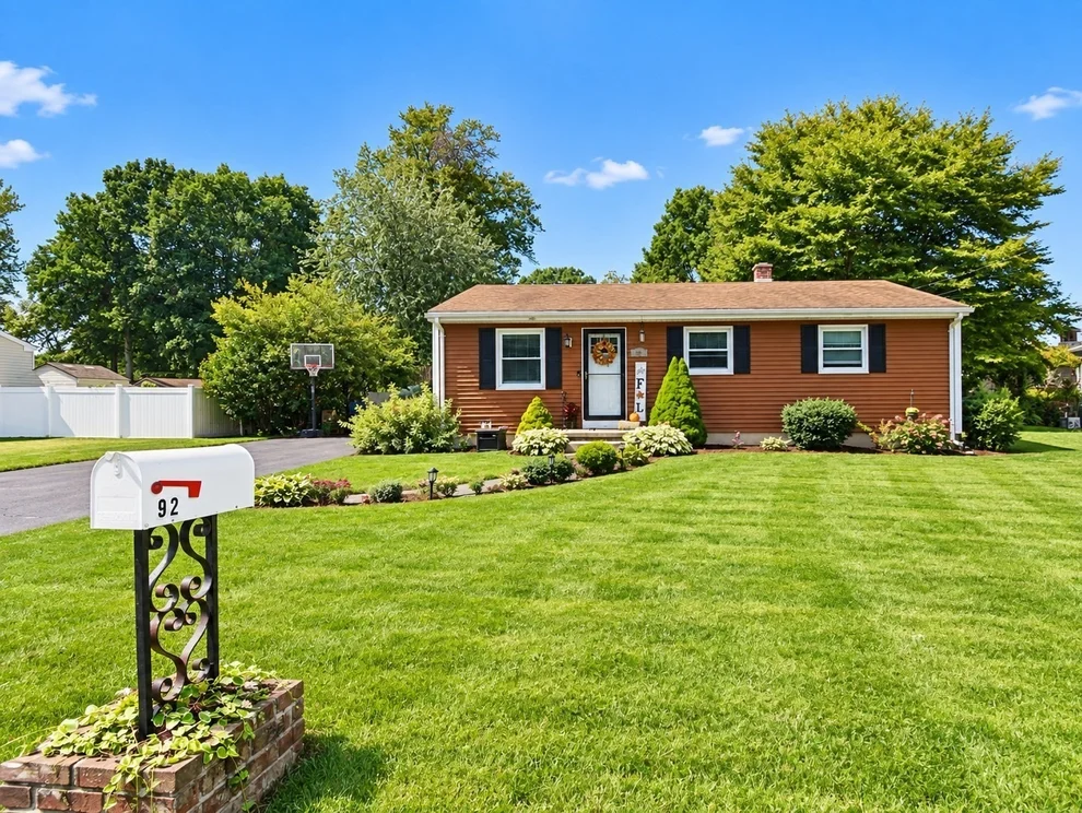 Unit for sale at 92 Louis Rd, Springfield, MA 01118