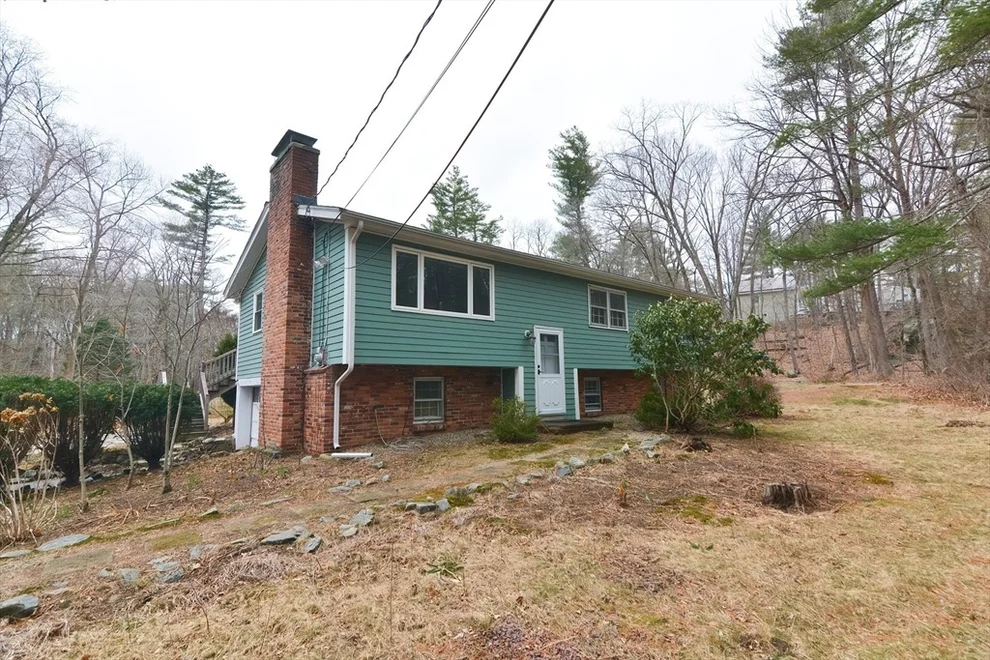 Unit for sale at 2 Marlboro Rd, Georgetown, MA 01833