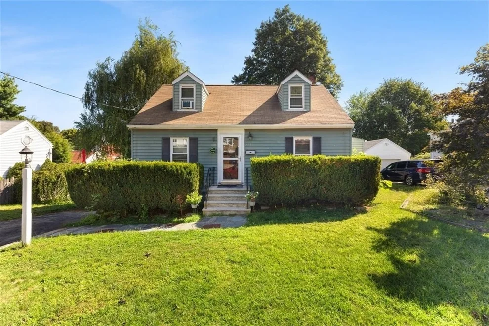Unit for sale at 293 Shaw St, Braintree, MA 02184