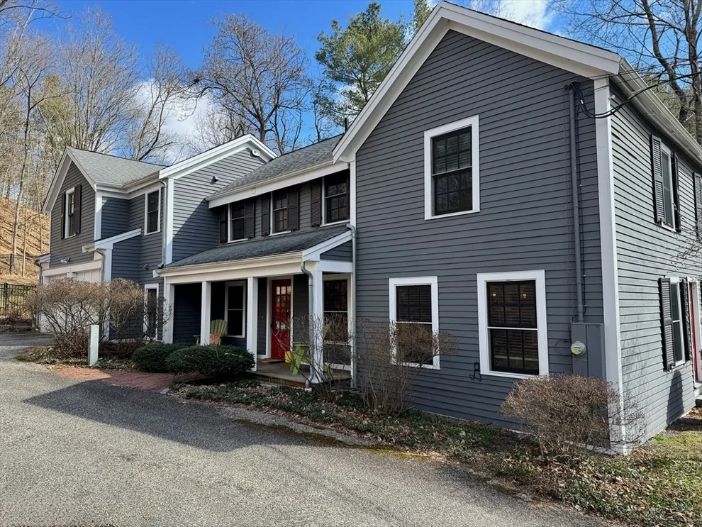 Unit for sale at 601 Lexington, Concord, MA 01742