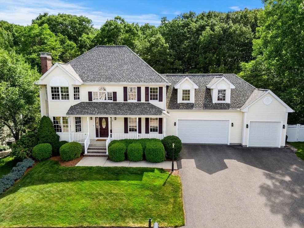 Unit for sale at 41 Fairway Drive, Woburn, MA 01801