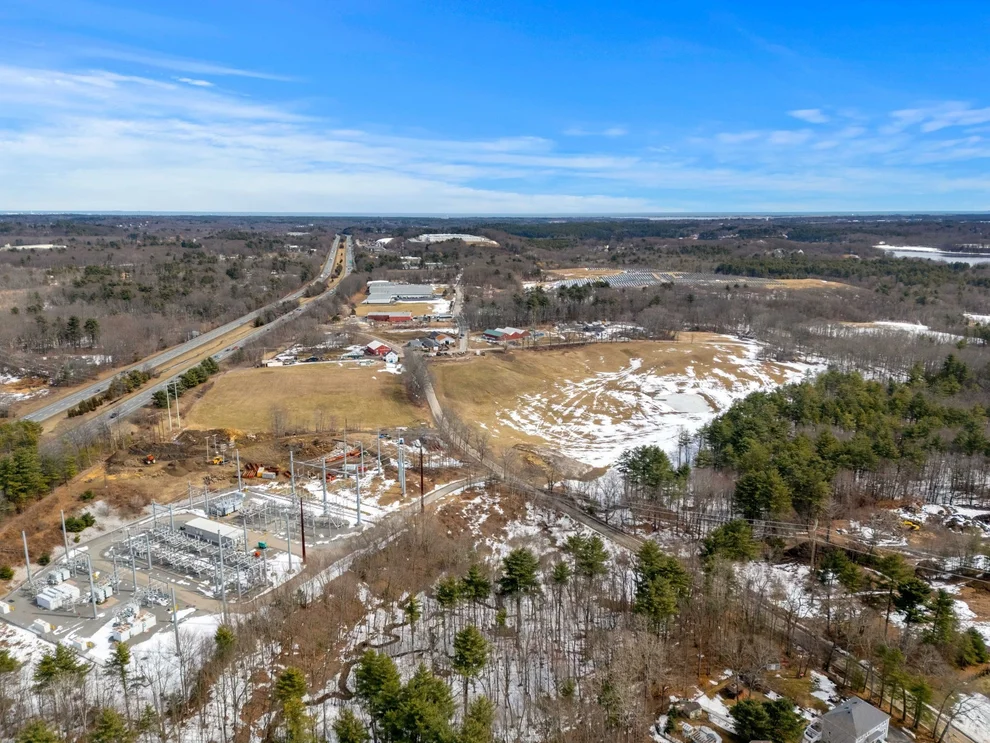 Unit for sale at 160 Haverhill Rd, Amesbury, MA 01913