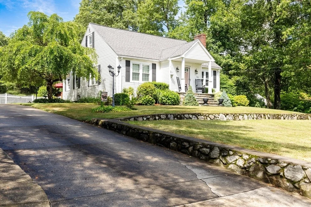 Unit for sale at 366 Pratt Street, Mansfield, MA 02048