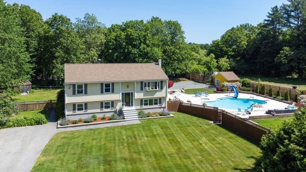 Unit for sale at 6 Myers Lane, Newbury, MA 01922