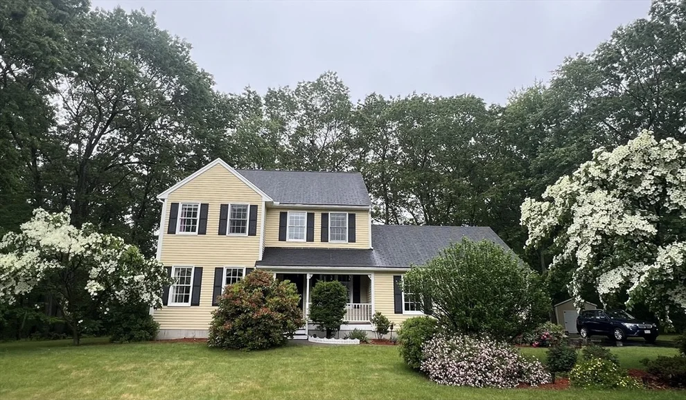 Unit for sale at 30 Lawrence Dr, Franklin, MA 02038