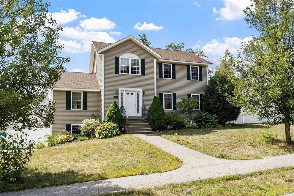 Unit for sale at 103 Brierwood Drive, Fitchburg, MA 01420