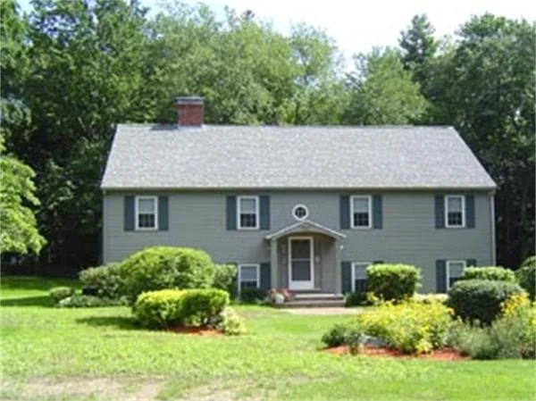 Unit for sale at 7 Richard Circle, Andover, MA 01810
