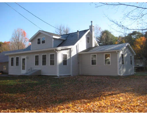 Unit for sale at 141 Chelsea St, Gardner, MA 01440