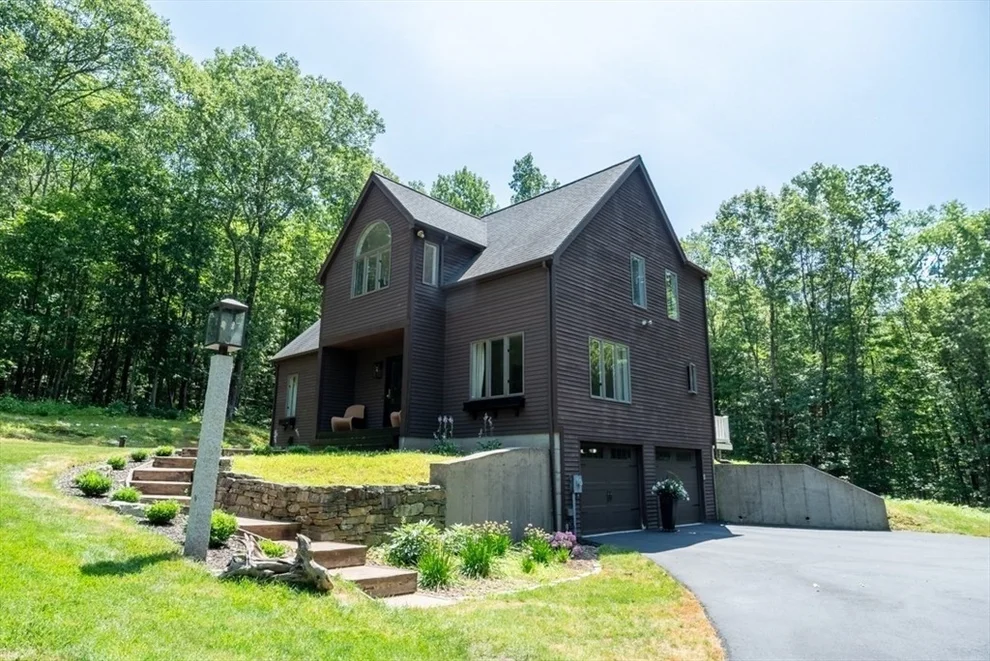 Unit for sale at 140 Sutton Rd, Webster, MA 01570