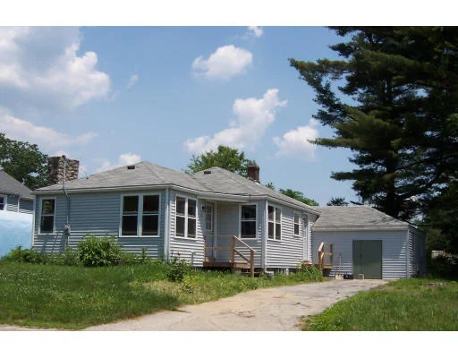 Unit for sale at 12 Camp Hill Drive, Oxford, MA 01540