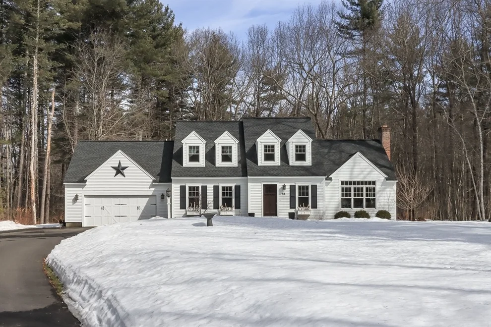Unit for sale at 53 Mclains Woods Rd, Groton, MA 01450
