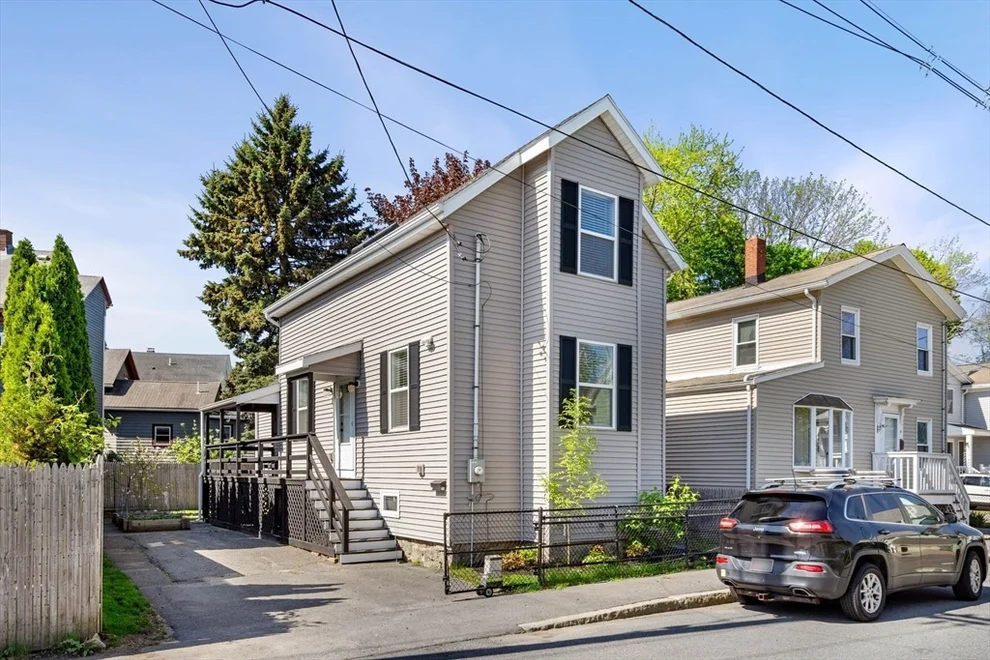 Unit for sale at 20 Planters St, Salem, MA 01970