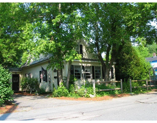 Unit for sale at 7 Mount Auburn St, Hopkinton, MA 01748