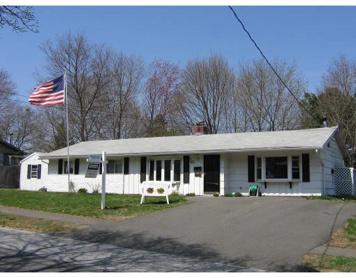 Unit for sale at 35 Trask Rd, Peabody, MA 01960