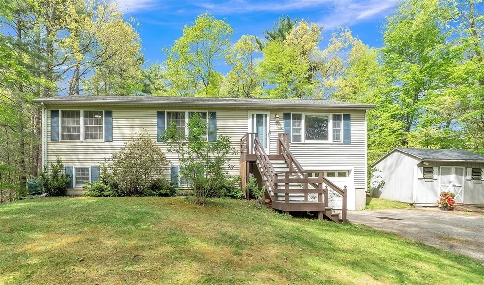 Unit for sale at 10 Vinton Rd, Sturbridge, MA 01566