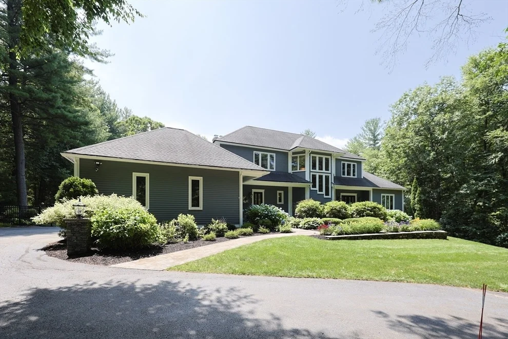 Unit for sale at 35 Woodstone Road, Northborough, MA 01532