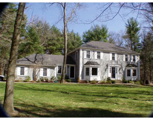 Unit for sale at 166 Central St, Hingham, MA 02043