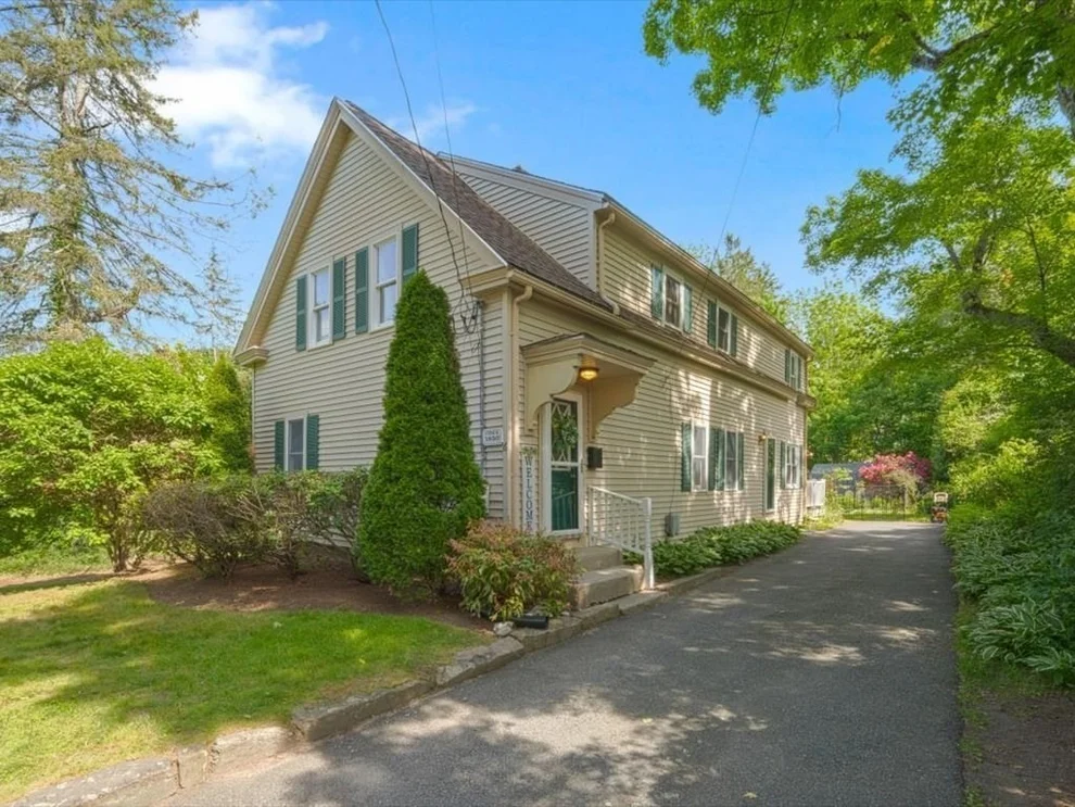 Unit for sale at 6 Fenton St, Hopkinton, MA 01748