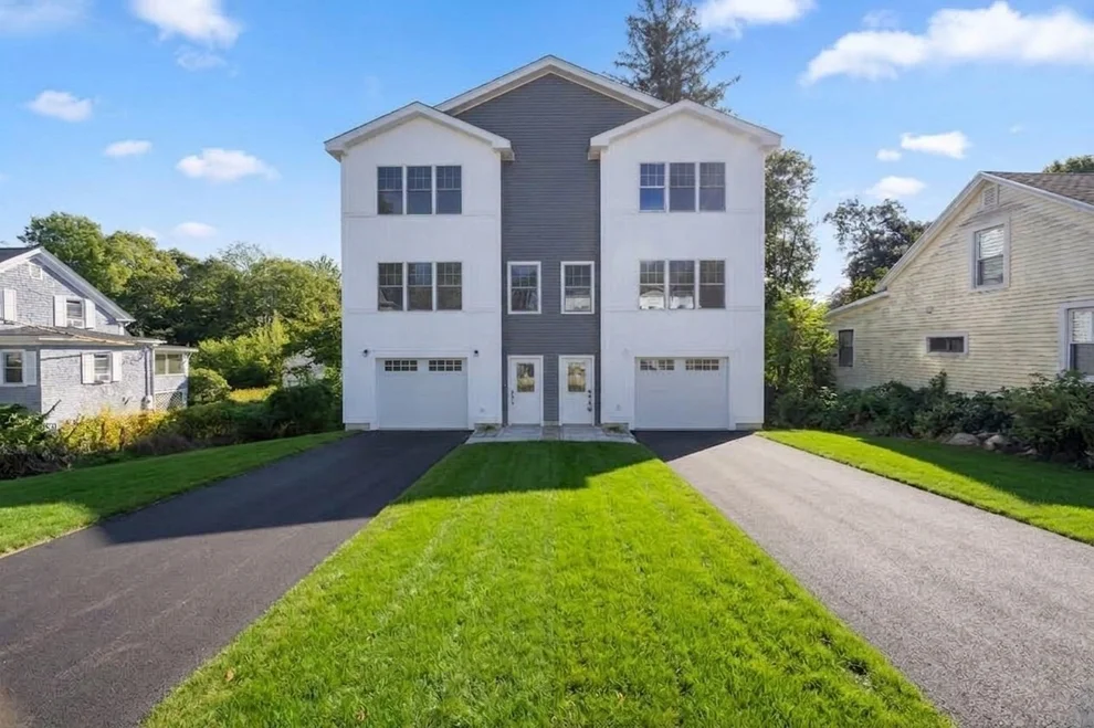 Unit for sale at 17 Crosby St, Webster, MA 01570