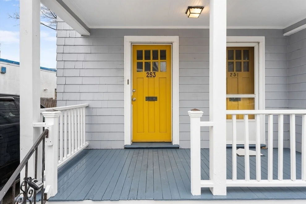 Unit for sale at 253 Sycamore St, Watertown, MA 02472