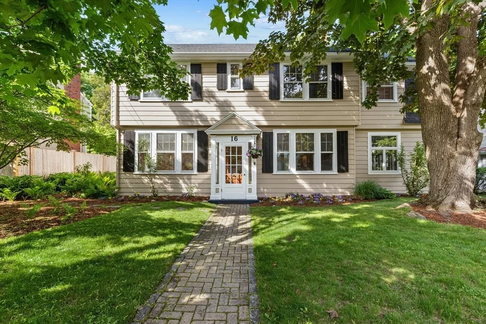 Unit for sale at 16 Preston Beach Road, Marblehead, MA 01945