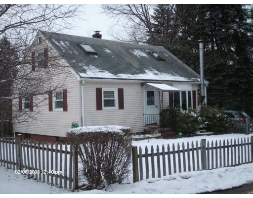 Unit for sale at 6 Brookside Drive, Leicester, MA 01524