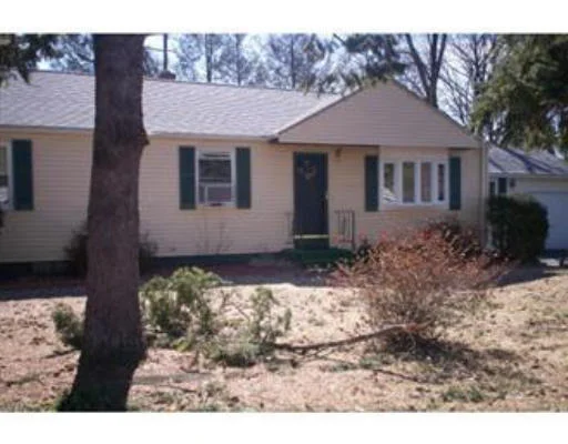 Unit for sale at 33 Cheyenne, Springfield, MA 01109